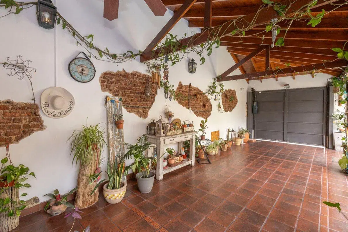 Venta Casa Devoto 5 amb pileta cochera PERMUTA 4