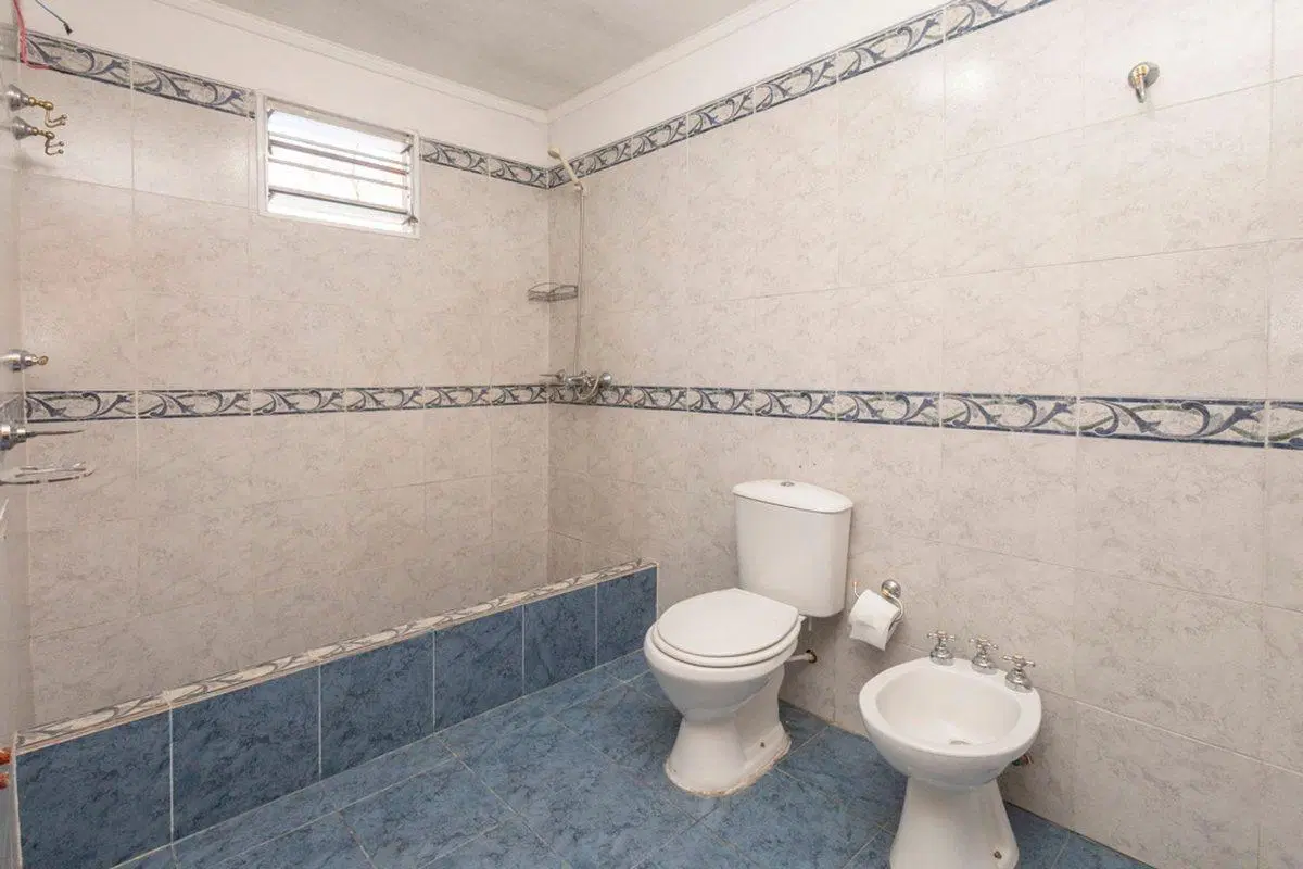 Oportunidad única en La Reja Comoda casa, luminosa 5