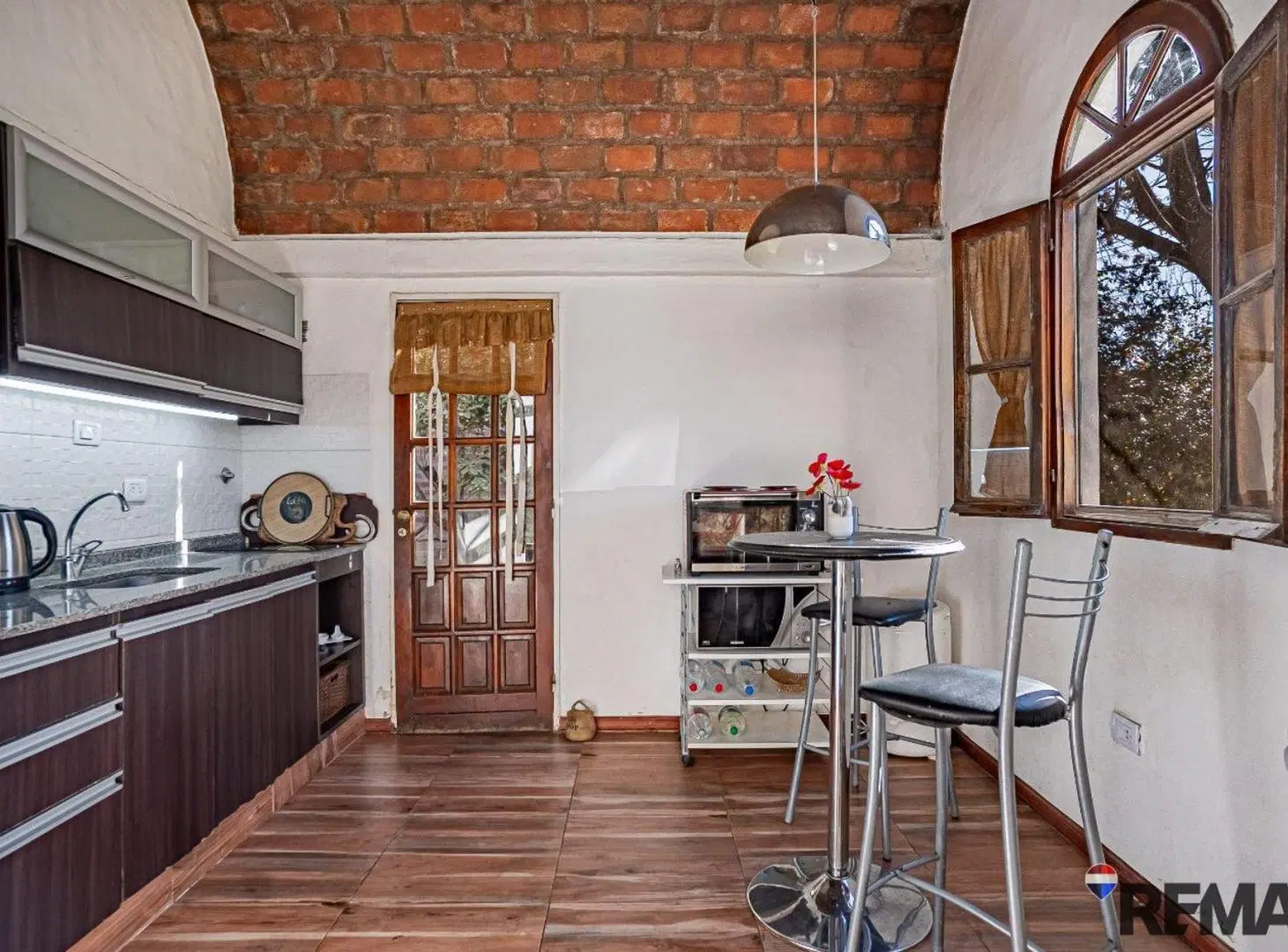VENTA CASA 4 AMB + ESCRITORIO-PILETA-APTO CREDITO 5