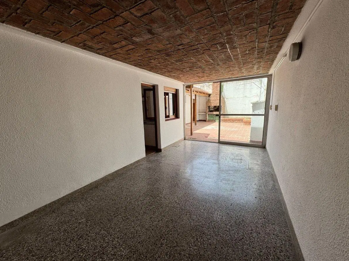 CASA-CENTRICA 5AMBIENTES-PATIO/GARAJE/APTO CREDITO 3