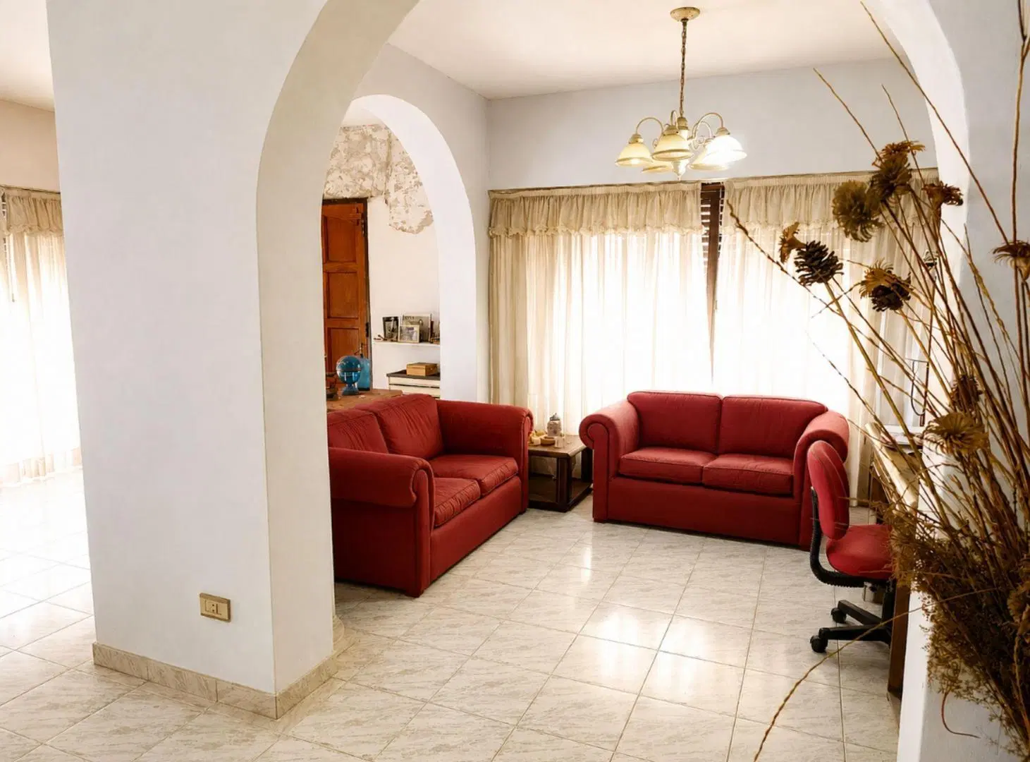 VENTA CASA 4 AMB + DEPENDENCIA PERMUTA R. MEJIA 8