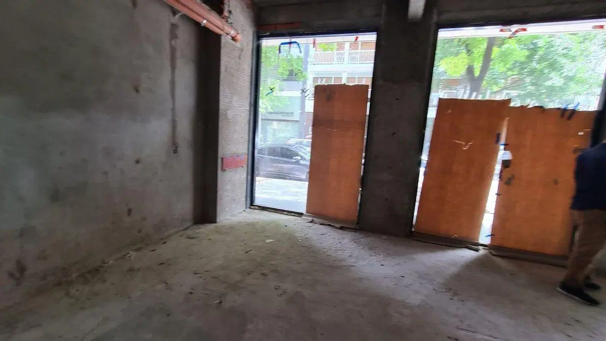 VENTA LOCAL  COMERCIAL PB  FRENTE NUÑEZ  ESTRENAR 4