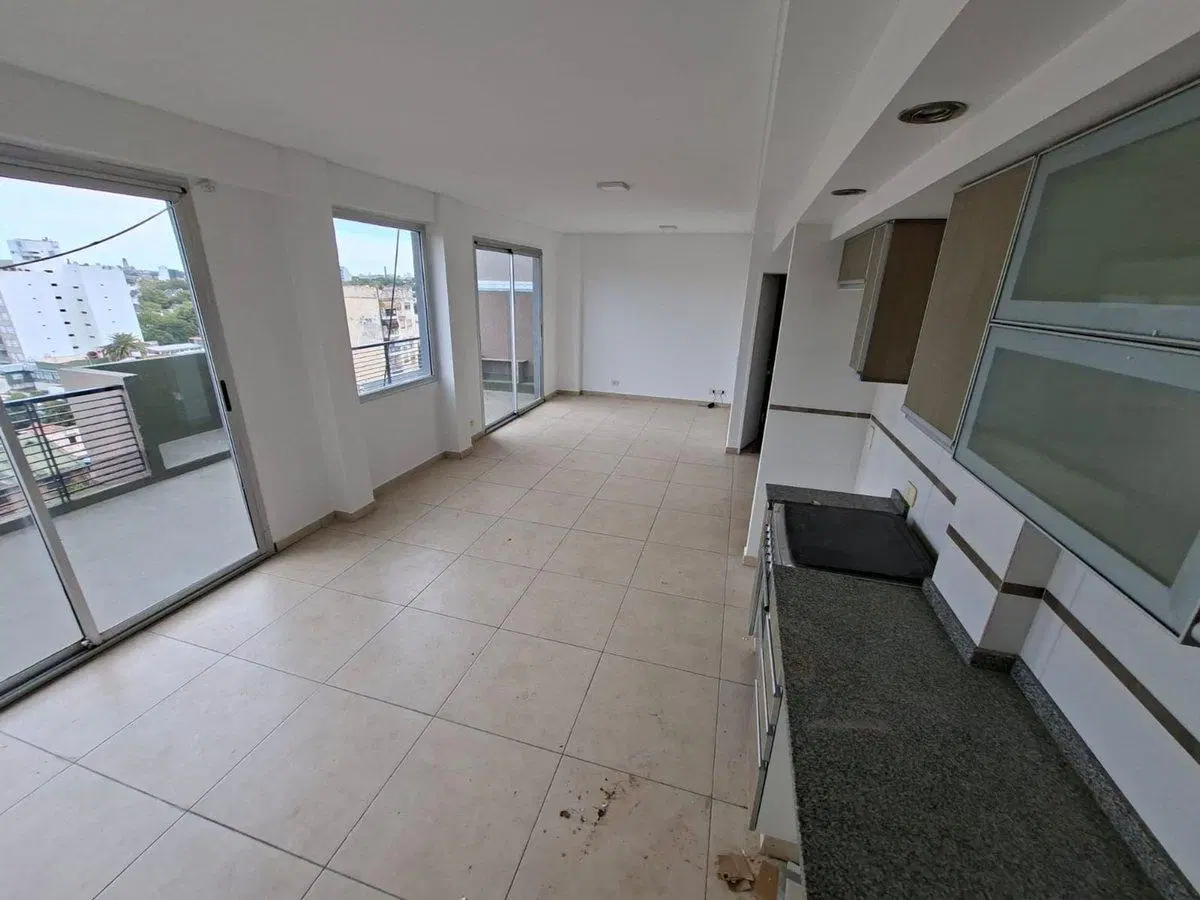 2/3AMBIENTES CON TERRAZA EXCLUSIVA-ACEPTA PERMUTA! 2