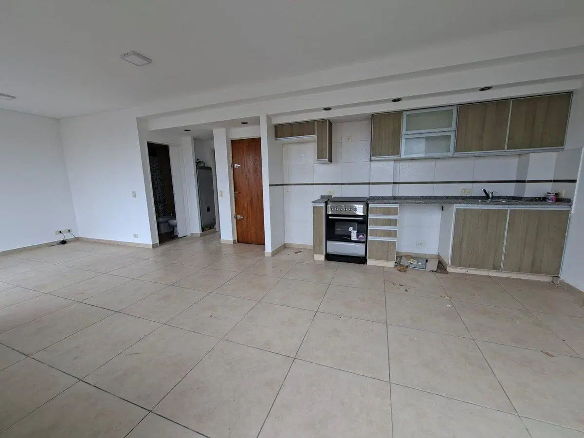 2/3AMBIENTES CON TERRAZA EXCLUSIVA-ACEPTA PERMUTA! 5