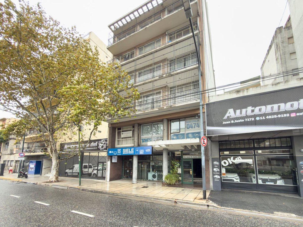 Foto de VELEZ SARFIELD 2 AMB PB CON PATIO BAJAS EXPENSAS, imagen 2