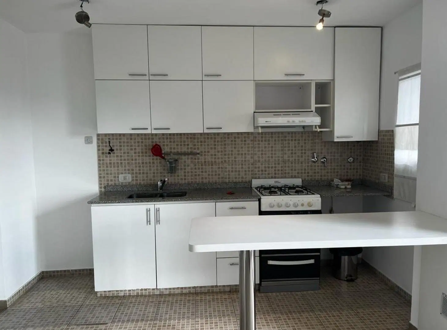 VENTA DEPARTAMENTO 2 AMBIENTES HAEDO NORTE 4