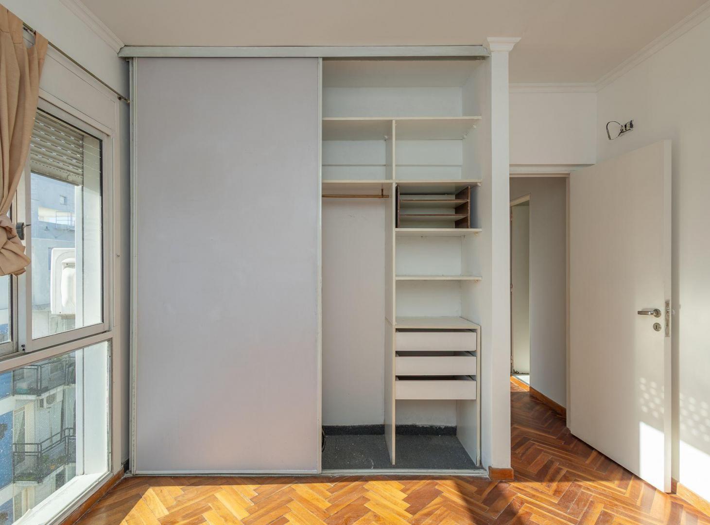 Foto de VILLA SANTA RITA: VENTA 4 AMB+COCHERA PISO ALTO, imagen 4