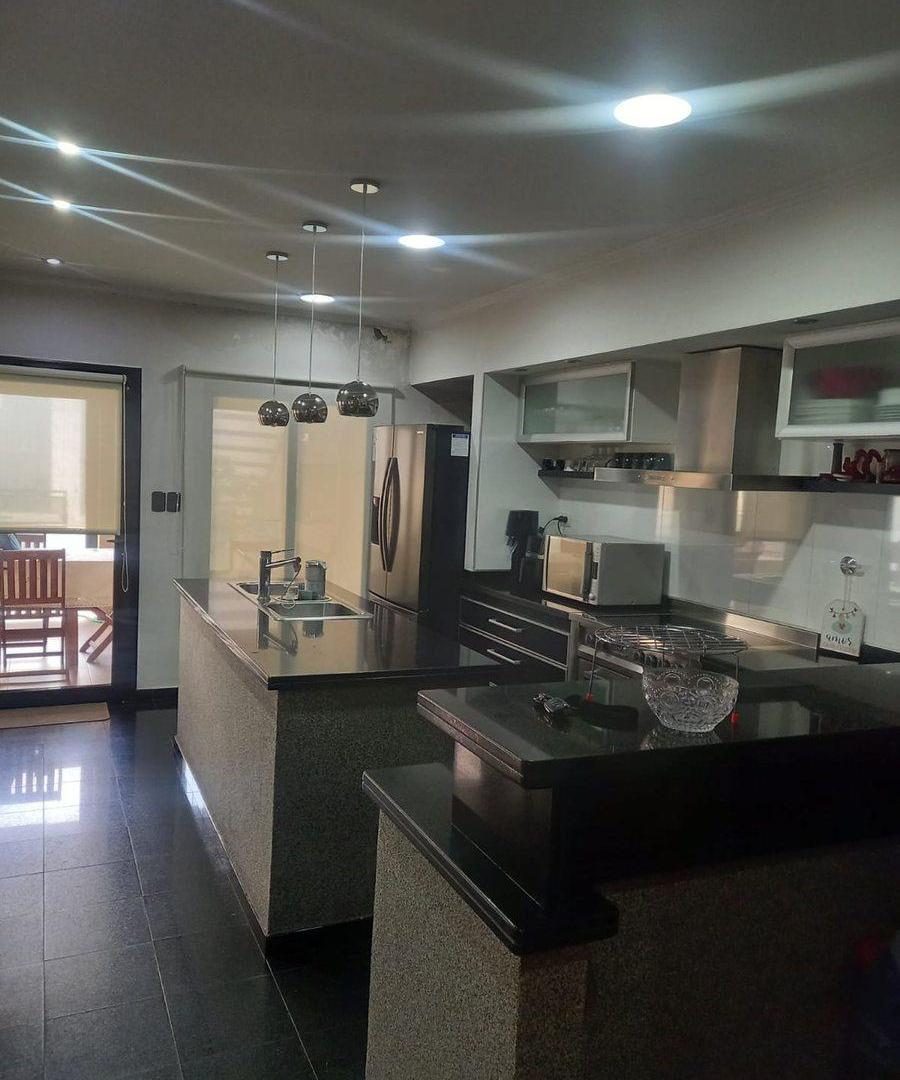 Foto de VENTA CHALET 4 AMBIENTES, M. MORENO 700 MORON, imagen 4