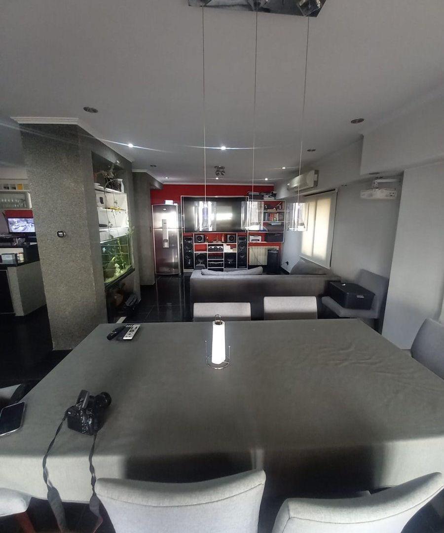 Foto de VENTA CHALET 4 AMBIENTES, M. MORENO 700 MORON, imagen 2