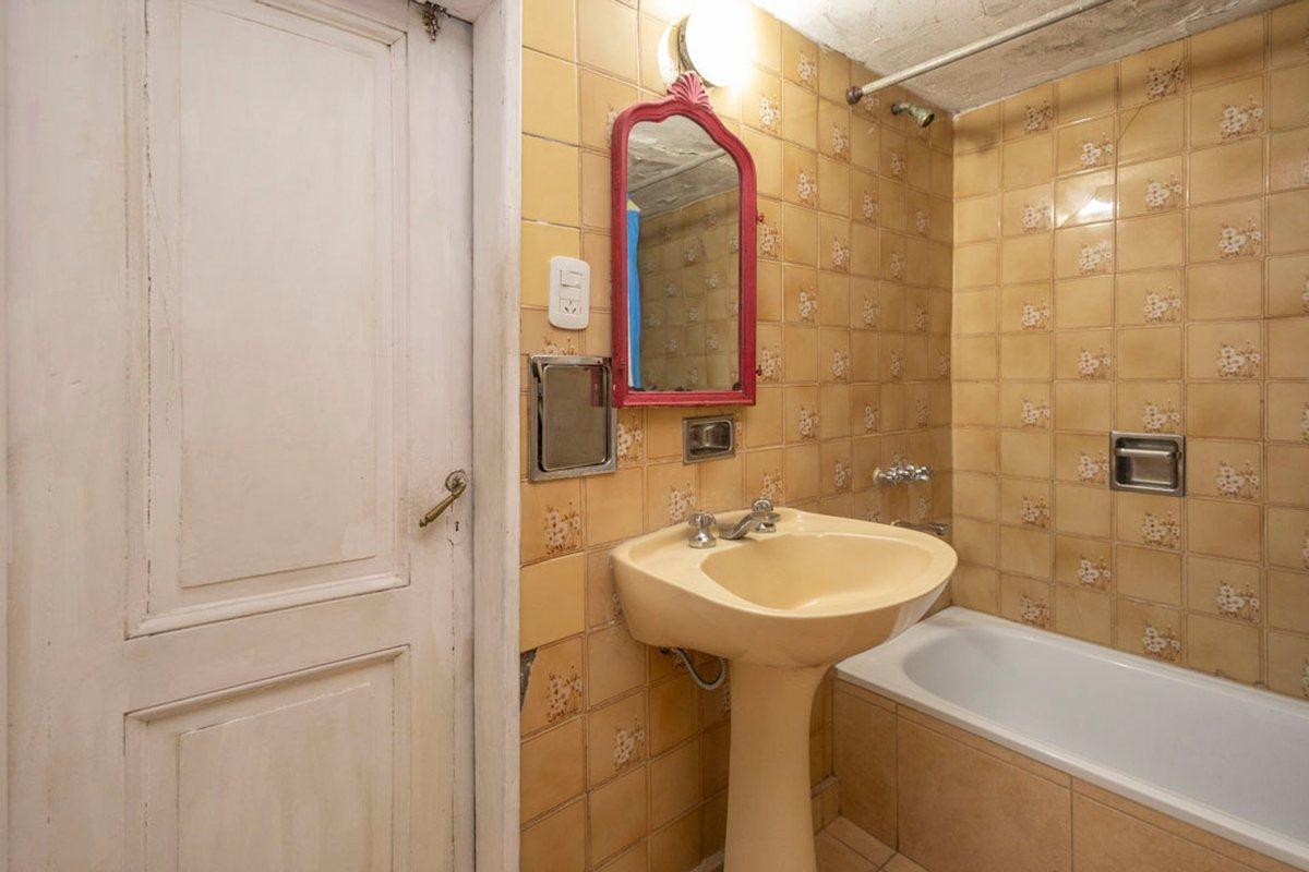 Foto de COMODO DEPARTAMENTO DE 4 AMBIENTE CON DEPENDENCIA!, imagen 5