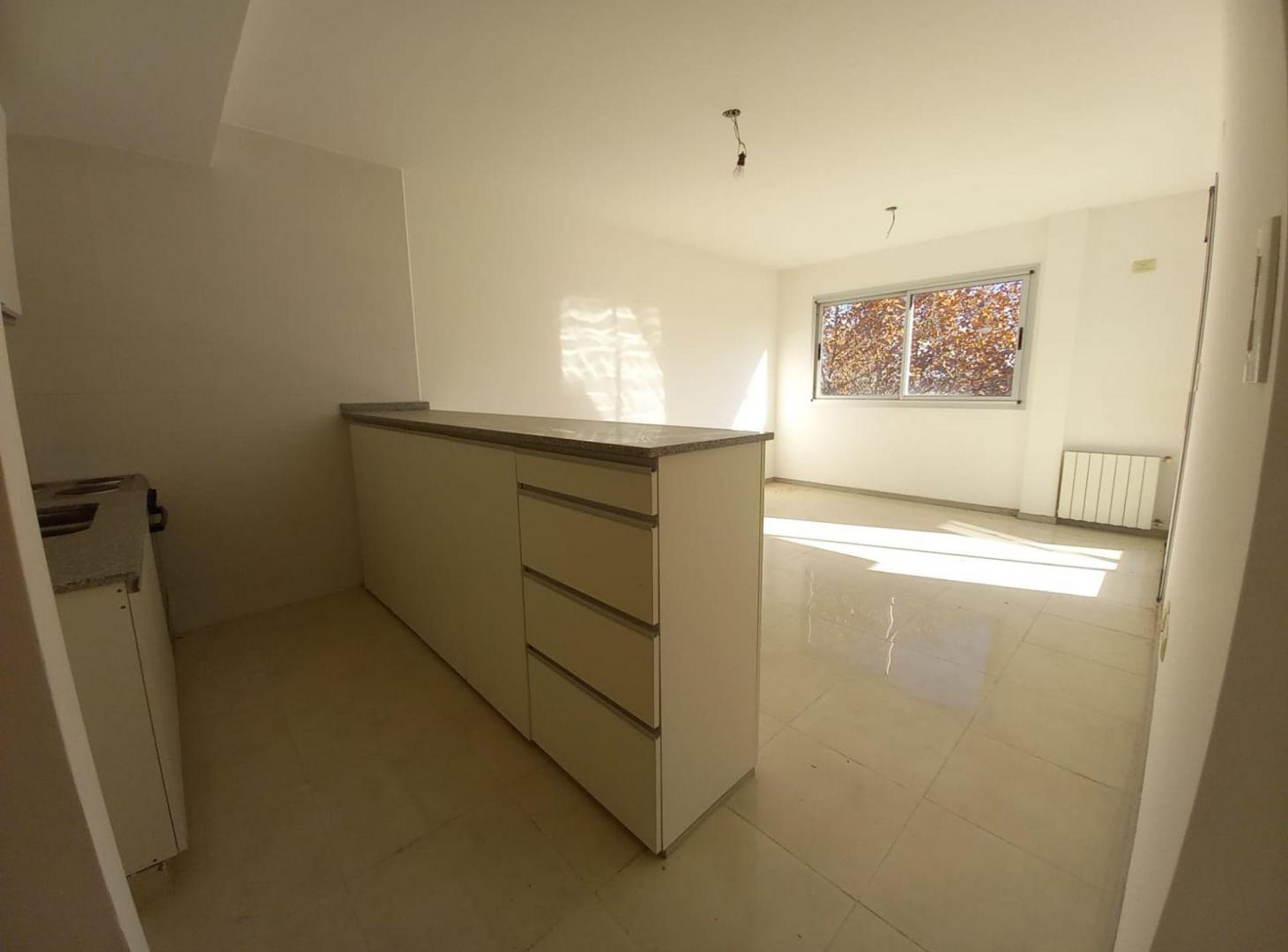 Foto de Departamento 3 Ambientes en Venta, MORON!, imagen 1