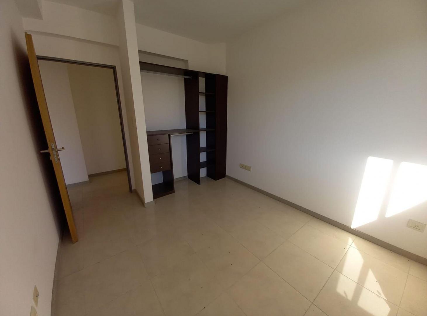 Foto de Departamento 3 Ambientes con cochera en Venta, imagen 4