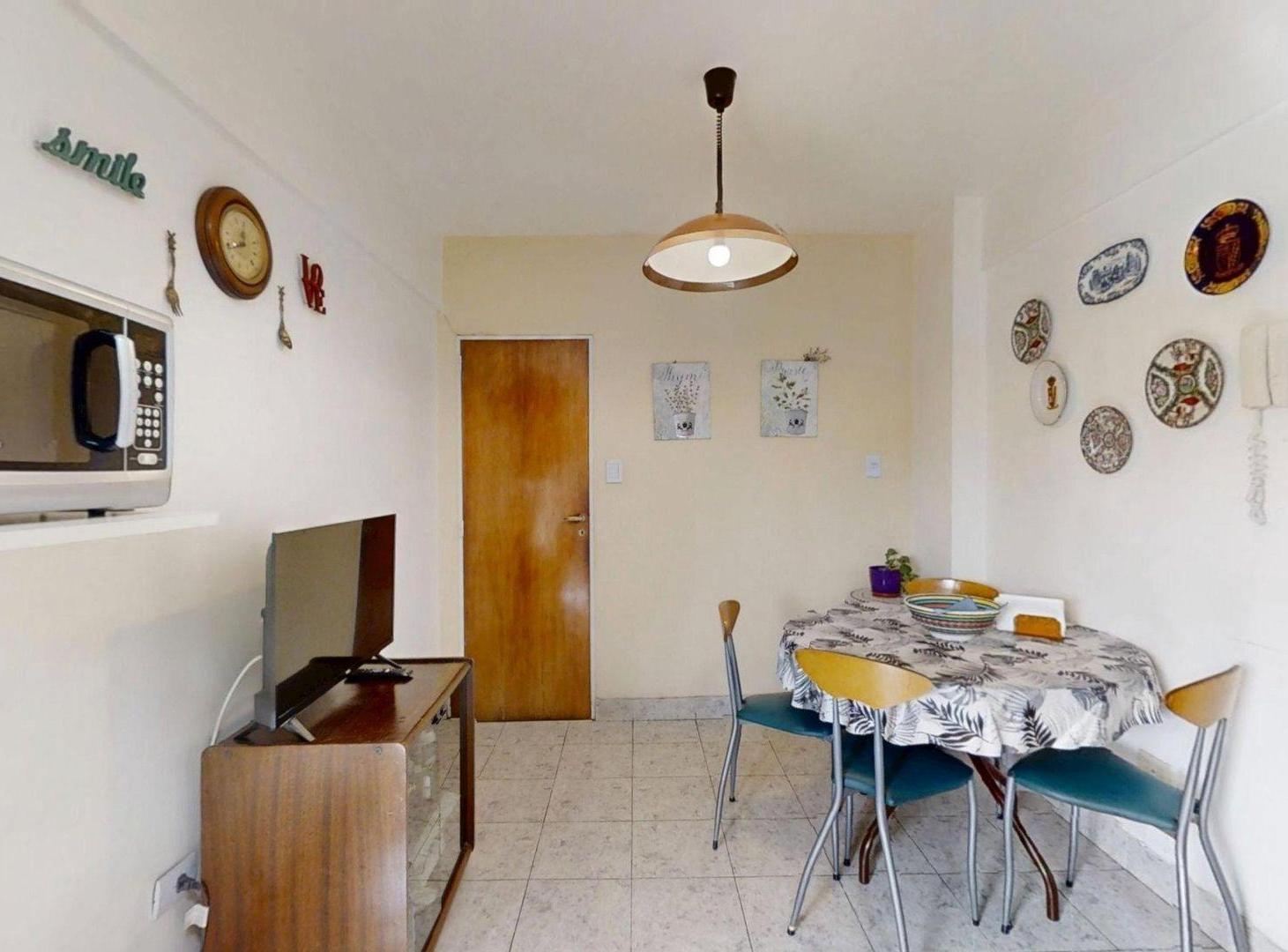 Foto de VENTA DEPTO/4 AMBIENTES-C/BALCON/EXCELENTE ESTADO!, imagen 5