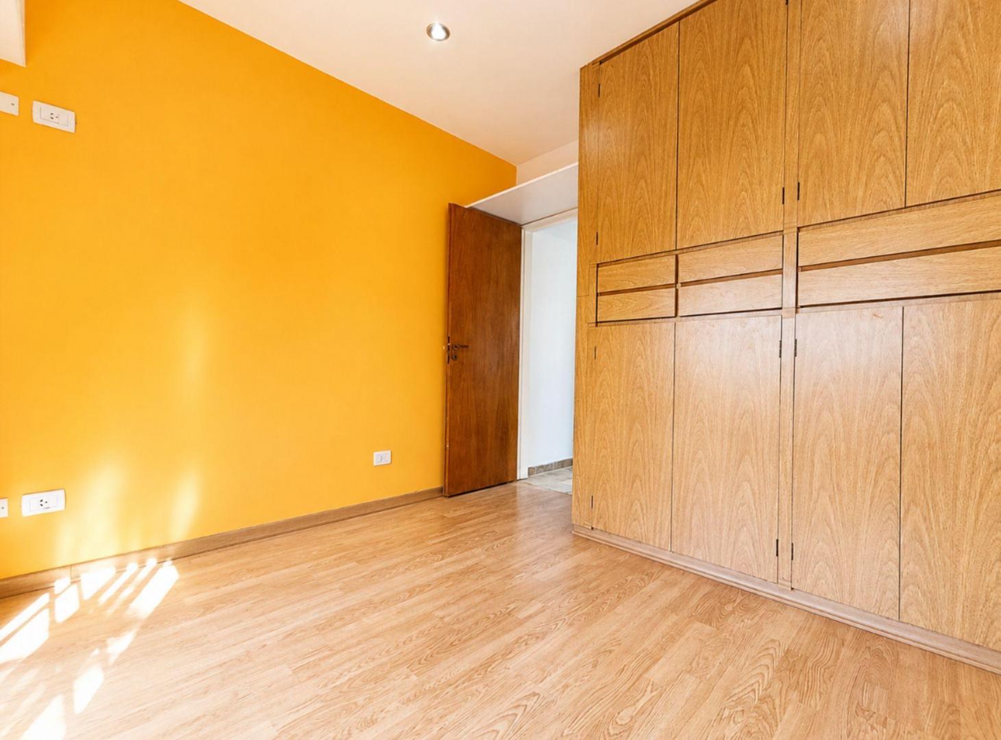 Foto de Venta Depto 2 amb c/balcón–Acepta vehículo (h/50%), imagen 2