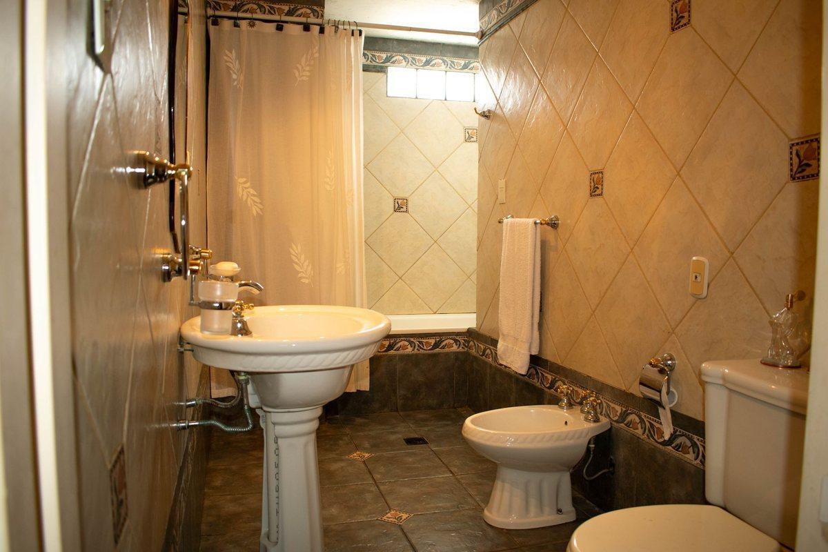 Foto de VENTA CASA R. MEJÍA 5 AMB. JARDIN, APTO CRÉDITO, imagen 3