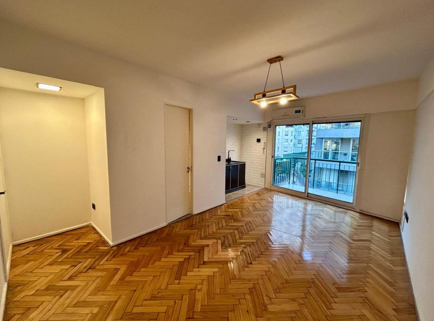 Foto de Monoambiente al frente-Balcón- Baulera-Recoleta, imagen 2