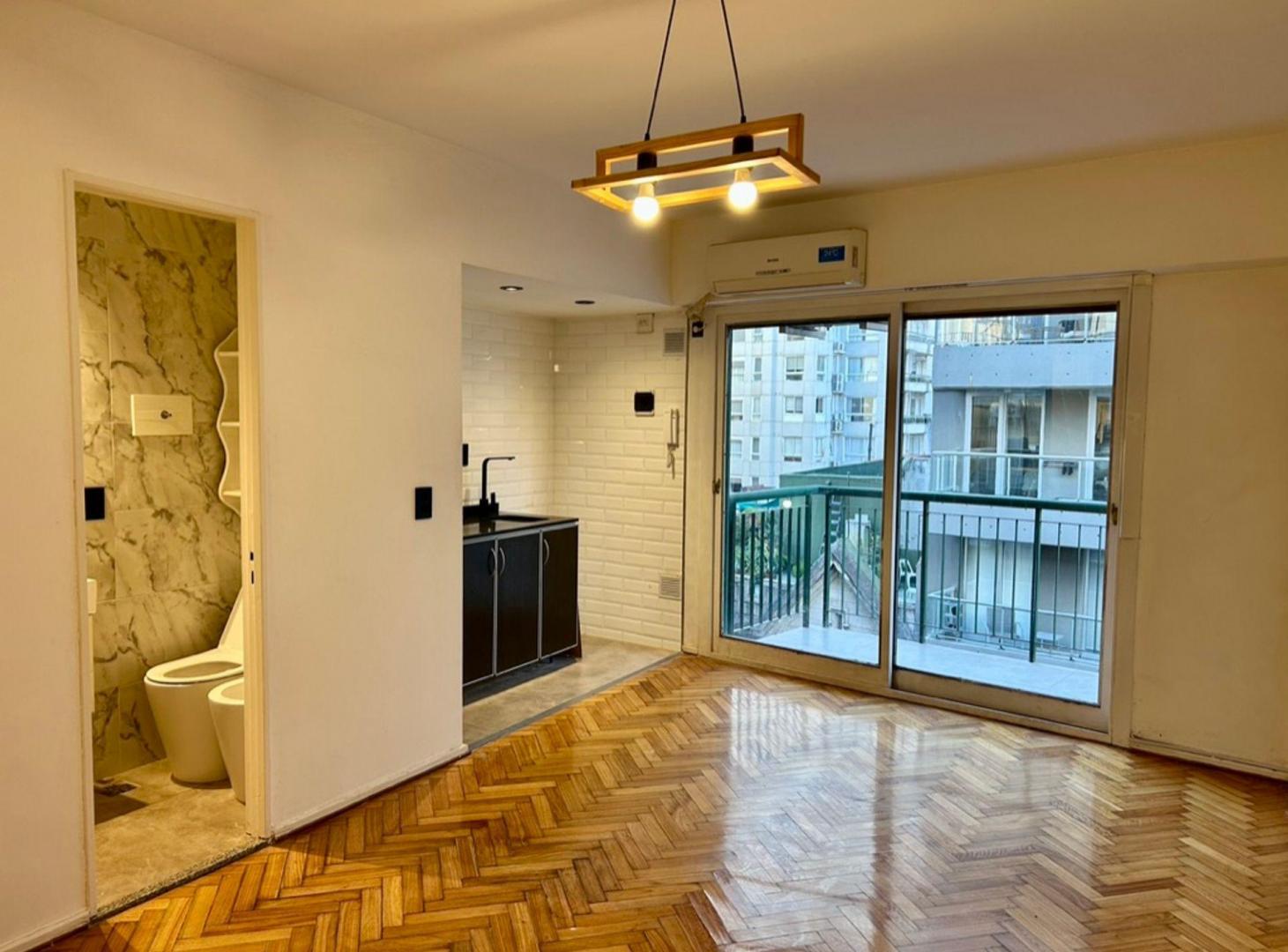 Foto de Monoambiente al frente-Balcón- Baulera-Recoleta, imagen 1