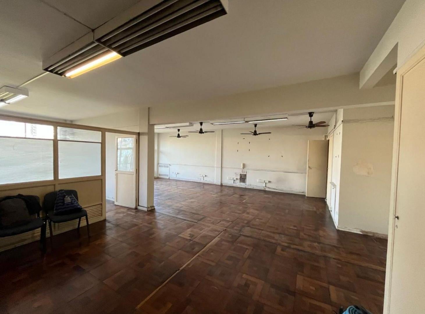 Foto de ALQUILER OFICINA COMERCIAL TRIBUNALES T. COLON, imagen 2