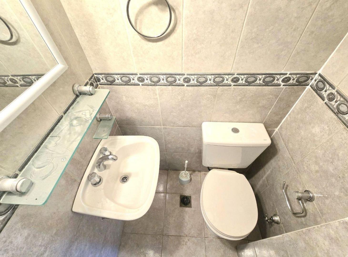 Foto de VENTA TRES AMBIENTES DIVIDIDO EN ALMAGRO, imagen 3