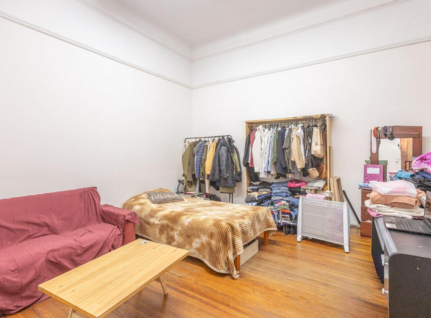 Foto de VENTA OFICINA DE 4 AMBIENTES CON PATIO, imagen 5