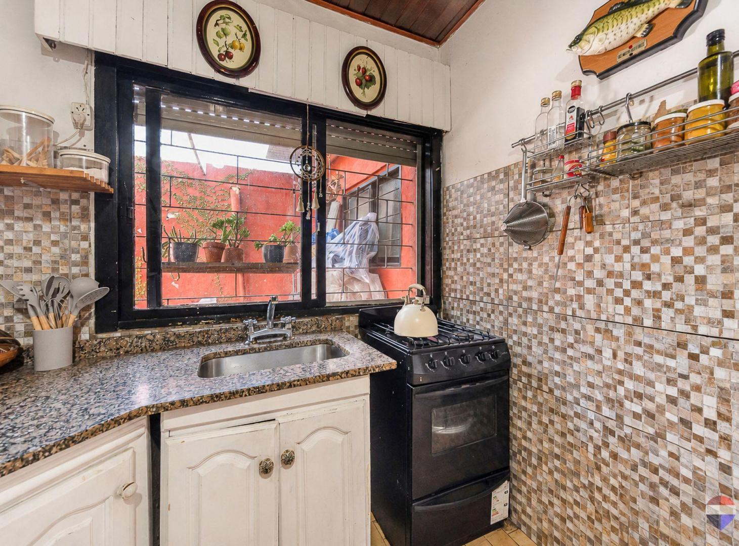 Foto de CASA EN VENTA 3 AMBIENTES EN INGENIERO MASCHWITZ, imagen 4