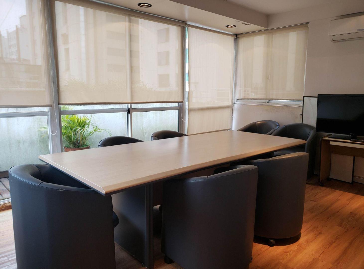 Foto de SAN NICOLAS: VENTA DEPARTAMENTO DE 4 AMB + BALCÓN, imagen 2