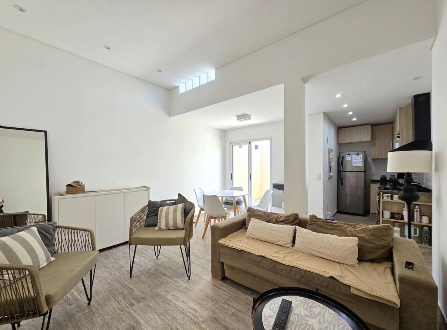 Foto de VENTA PH CUATRO AMBIENTES CON TERRAZA EN BELGRANO, imagen 3