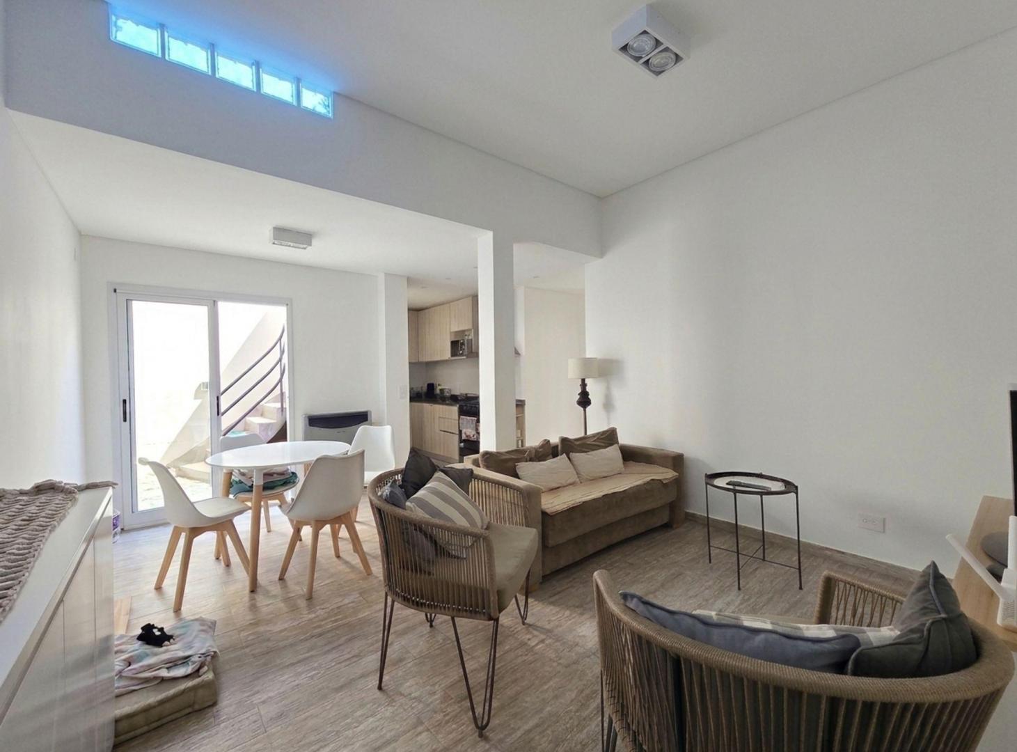 Foto de VENTA PH CUATRO AMBIENTES CON TERRAZA EN BELGRANO, imagen 2