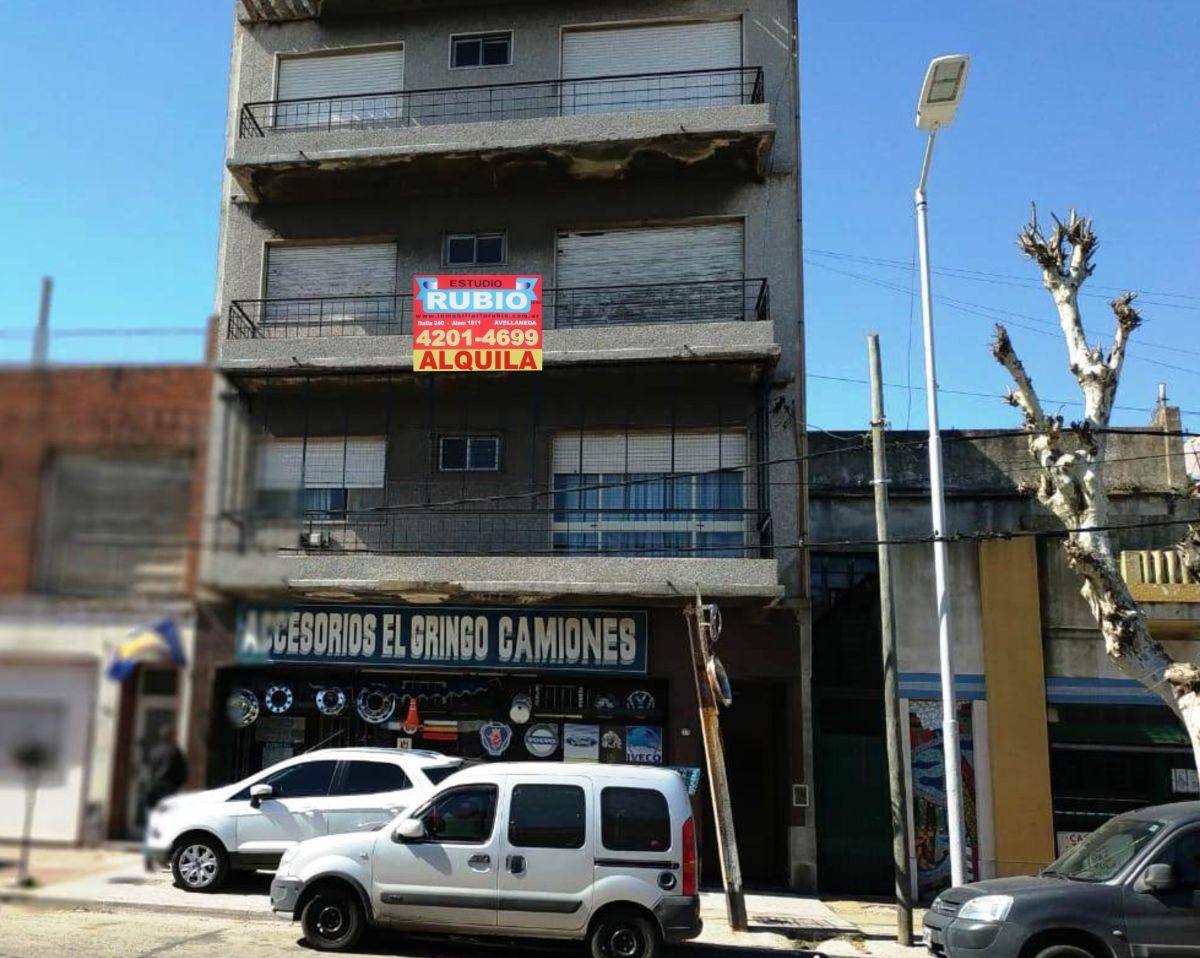 Amplio Departamento 3 Ambientes Con Patio Y Balcon !