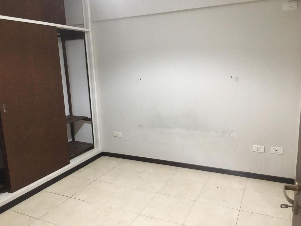 Foto de Amplio Depto 2 Ambientes, En Avelleneda Centro!, imagen 2