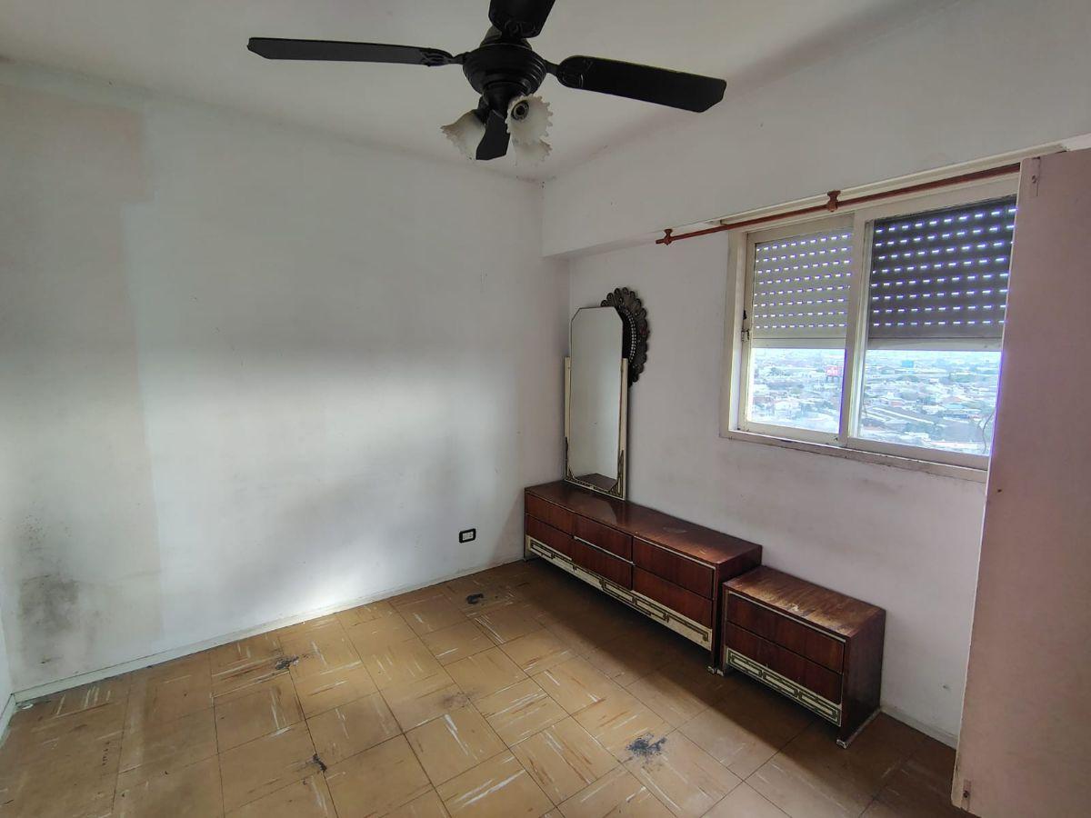 Foto de Amplio Departamento 4 Ambientes Con Balcon !, imagen 3