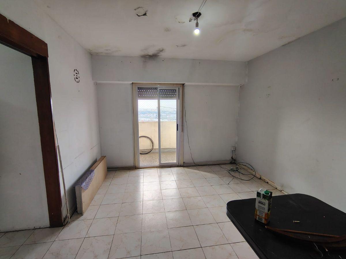 Foto de Amplio Departamento 4 Ambientes Con Balcon !, imagen 4