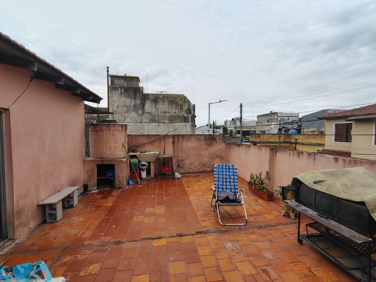 Foto de Amplia Casa 3 Ambientes Con Terraza!, imagen 1