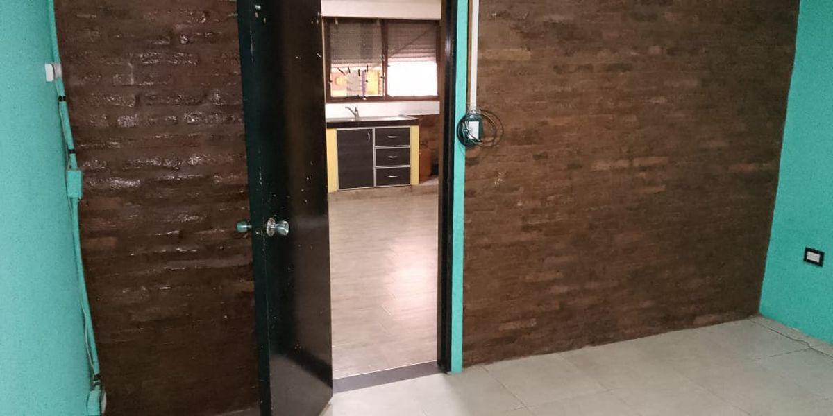 Foto de Amplio departamento 2 ambientes !, imagen 5
