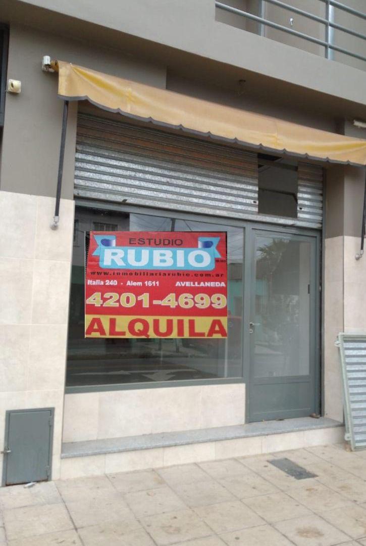 Foto de Amplio local con baño en excelente ubicacion !, imagen 2