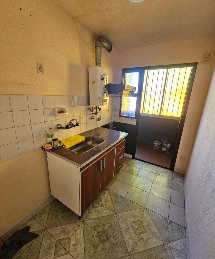 Foto de Amplio departamento 4 ambientes !, imagen 1