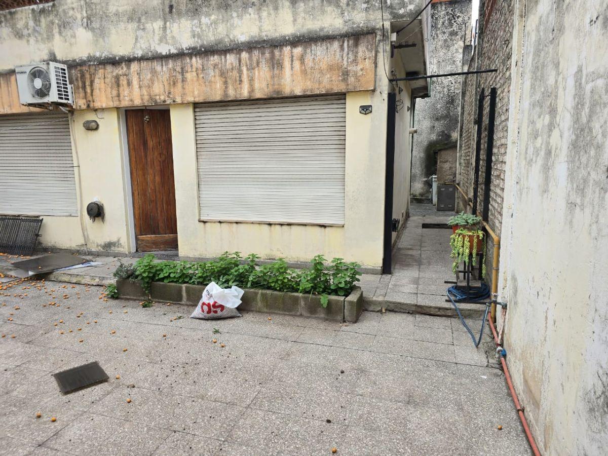Foto de Amplio PH tipo casa 3 ambinetes con patio y terraza!, imagen 4