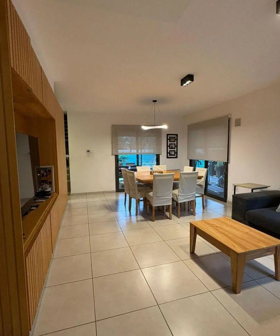 Duplex en venta 3 dormitorios, estudio y pileta 1