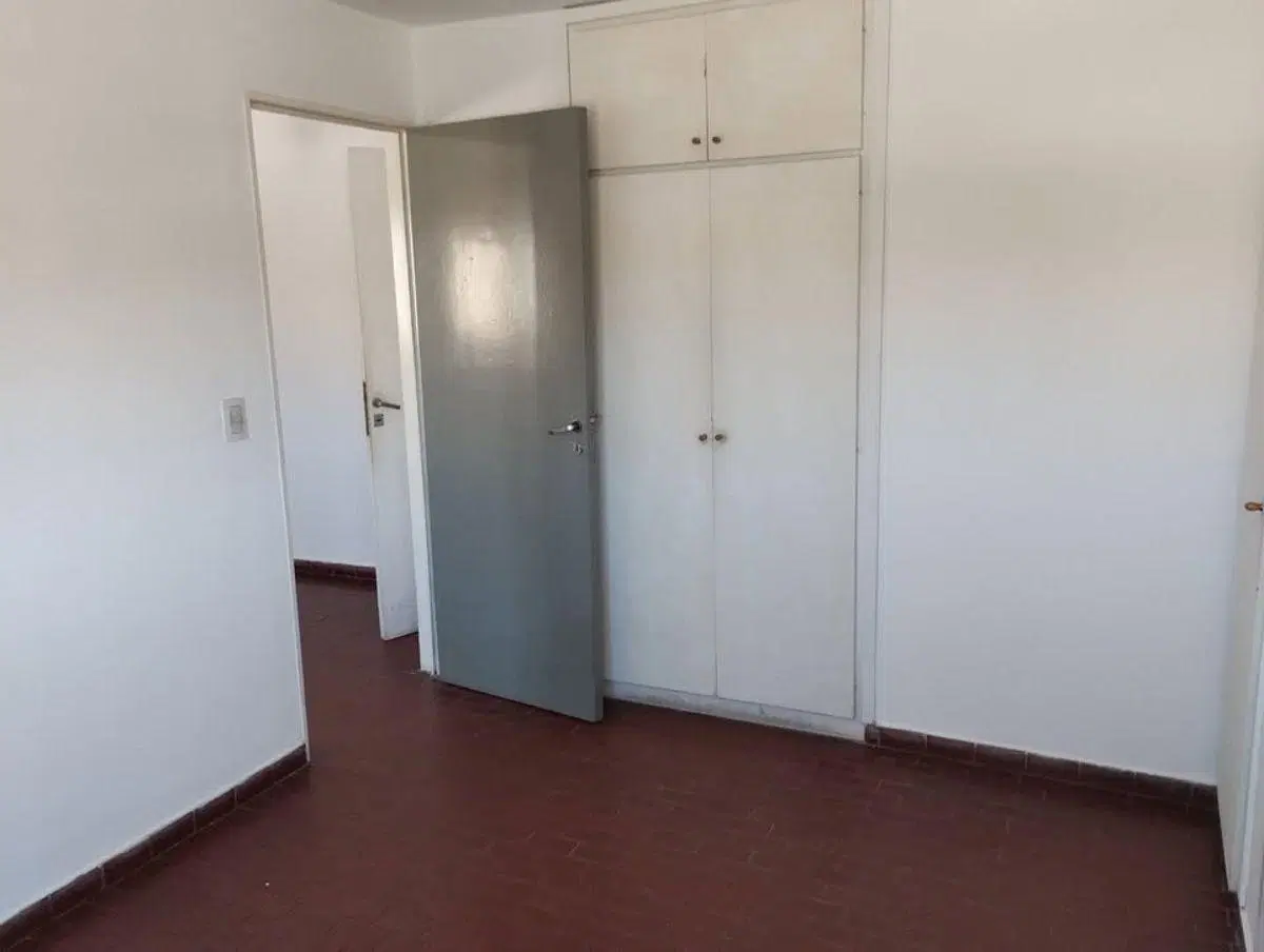 Alquiler - Güemes - S/cañada a mts de la Feria - piso alto - 1 dor - Seg 5