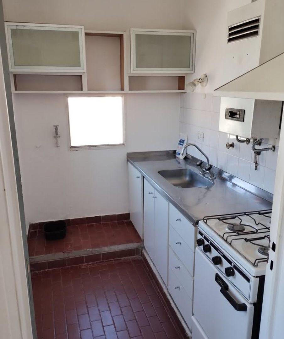 Foto de Alquiler - Güemes - S/cañada a mts de la Feria - piso alto - 1 dor - Seg, imagen 4