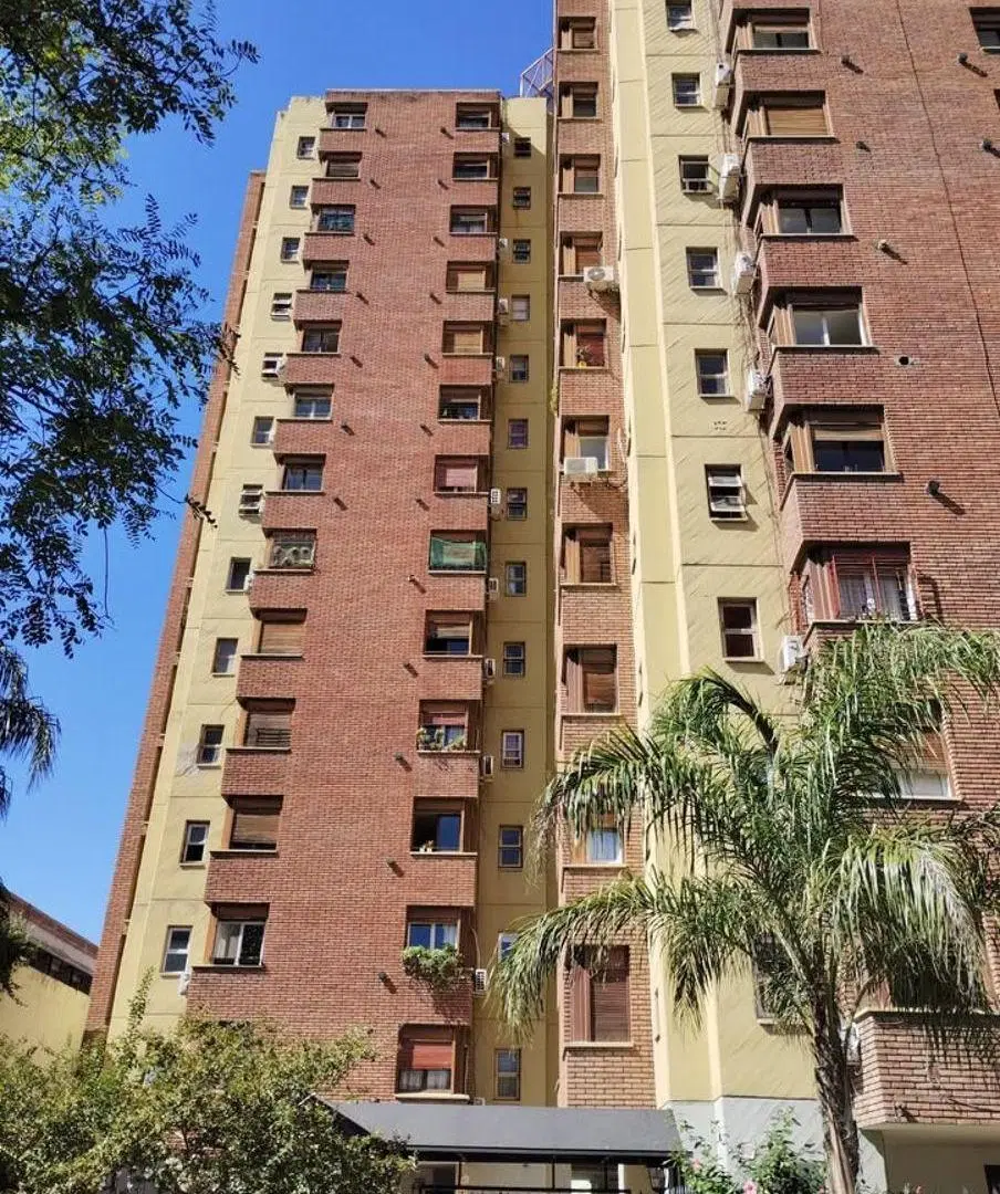 Alquiler - Güemes - S/cañada a mts de la Feria - piso alto - 1 dor - Seg 3