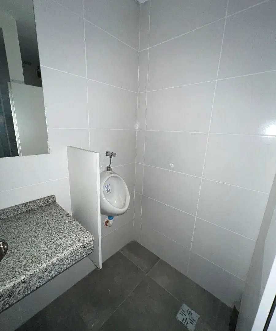 La Diva - Av. Colon 3500 - Oficina 78 m² - 2 Baños 2