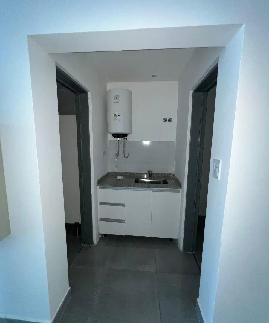 La Diva - Av. Colon 3500 - Oficina 78 m² - 2 Baños 4
