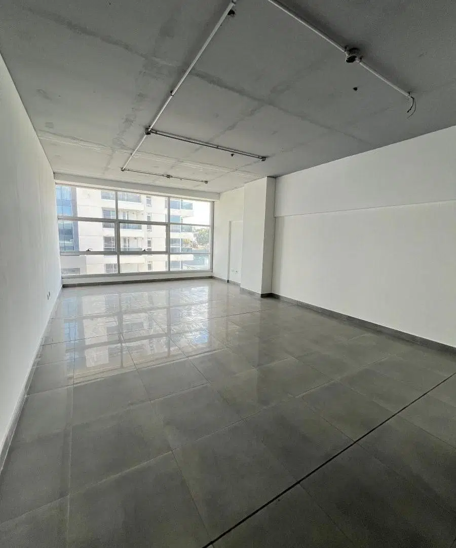 La Diva - Av. Colon 3500 - Oficina 78 m² - 2 Baños 1