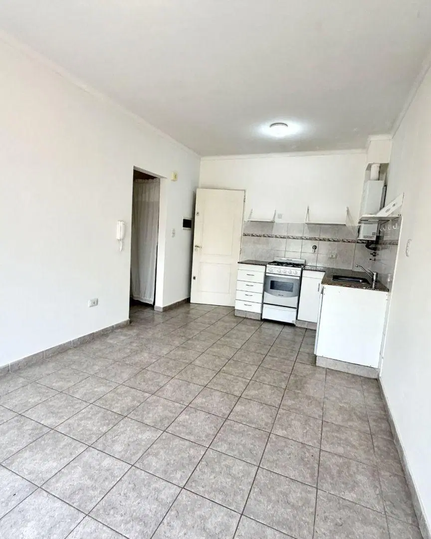 Departamento 2 ambientes. | Uruguay al 400 2