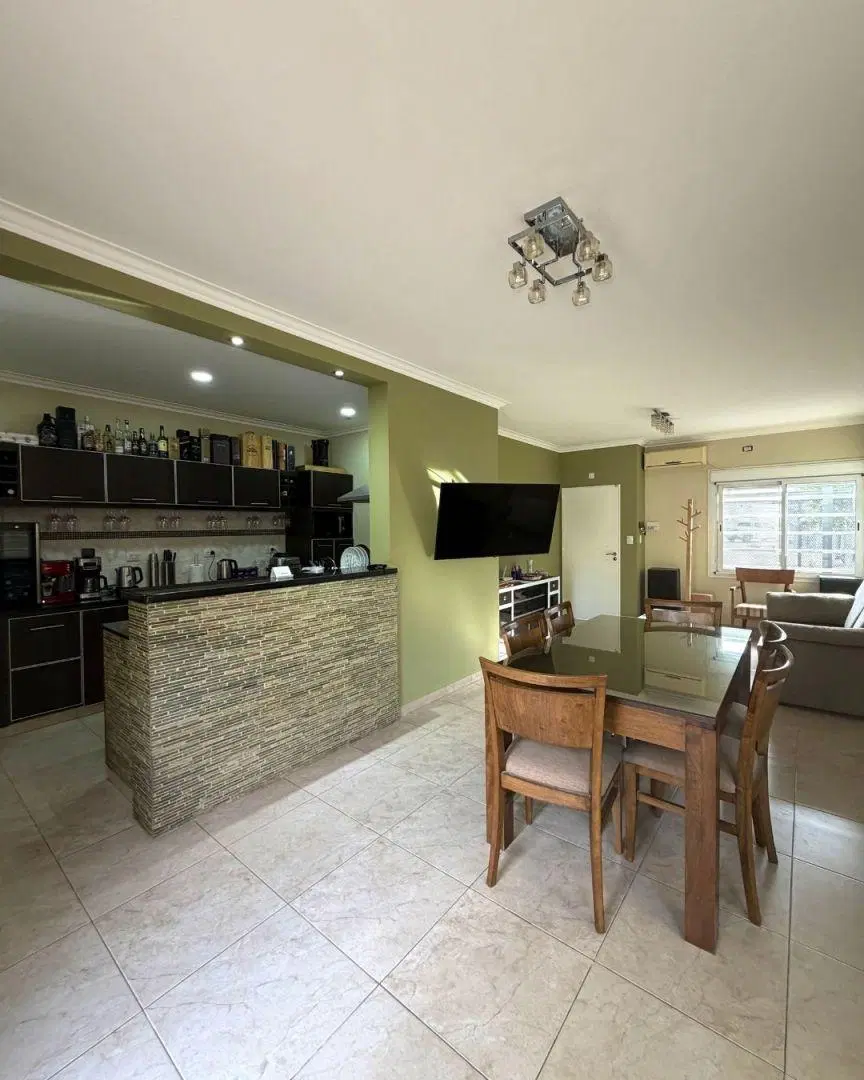 Casa 4 ambientes. | Garay al 700 5