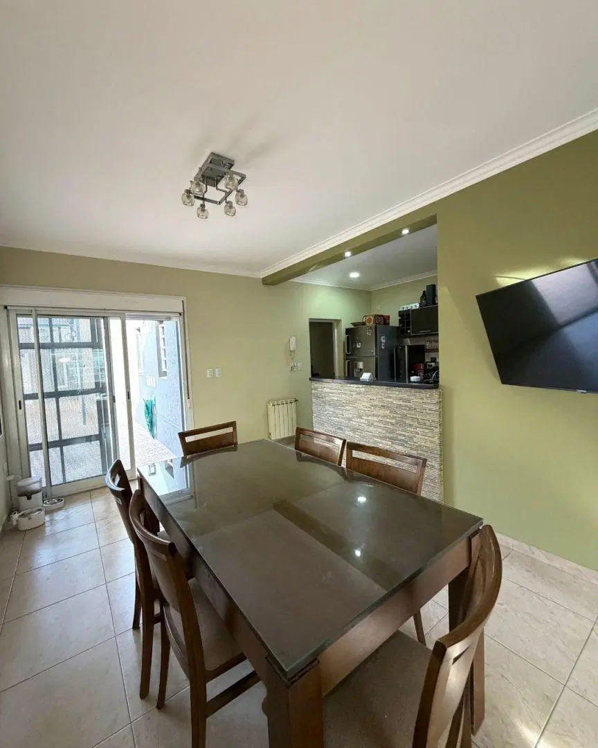 Casa 4 ambientes. | Garay al 700 2