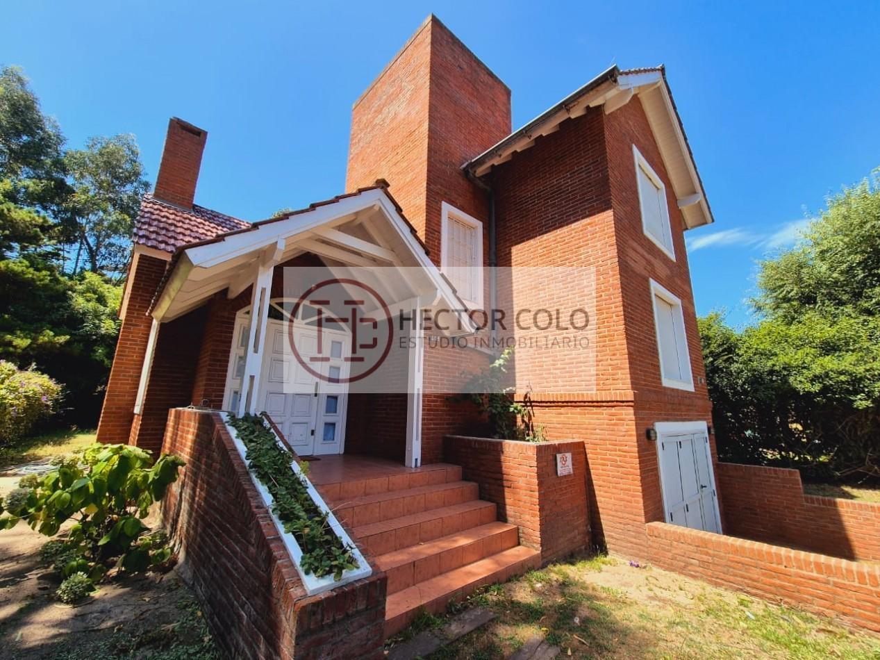 Foto de Hermosa casa sobre lote multifamiliar en Valeria del Mar, imagen 1