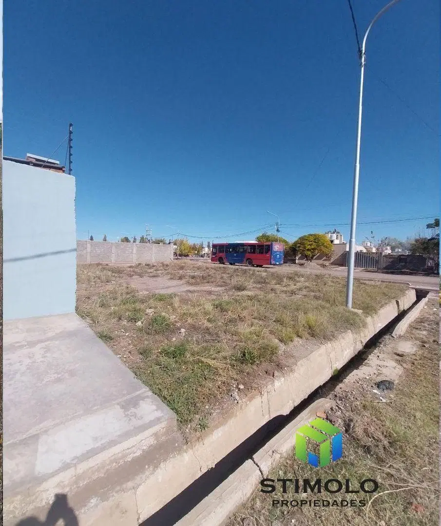 Venta de Lote Esquina en Lujan de Cuyo 1
