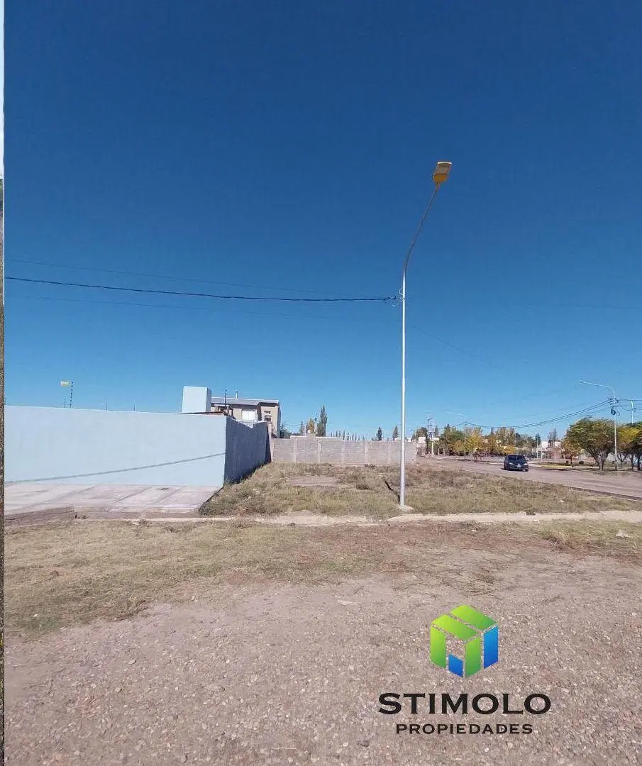 Venta de Lote Esquina en Lujan de Cuyo 3